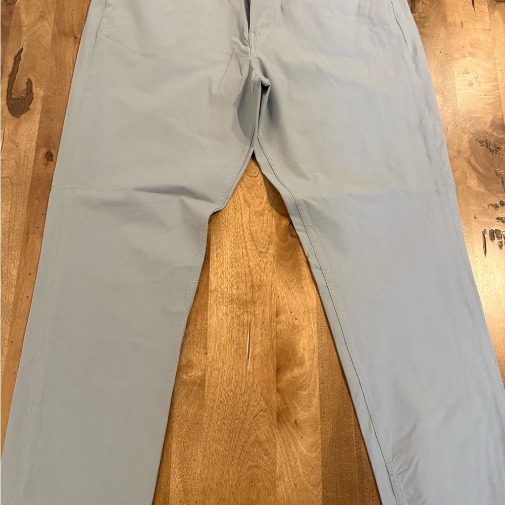 Vineyard Vines Men's Light Blue Chinos